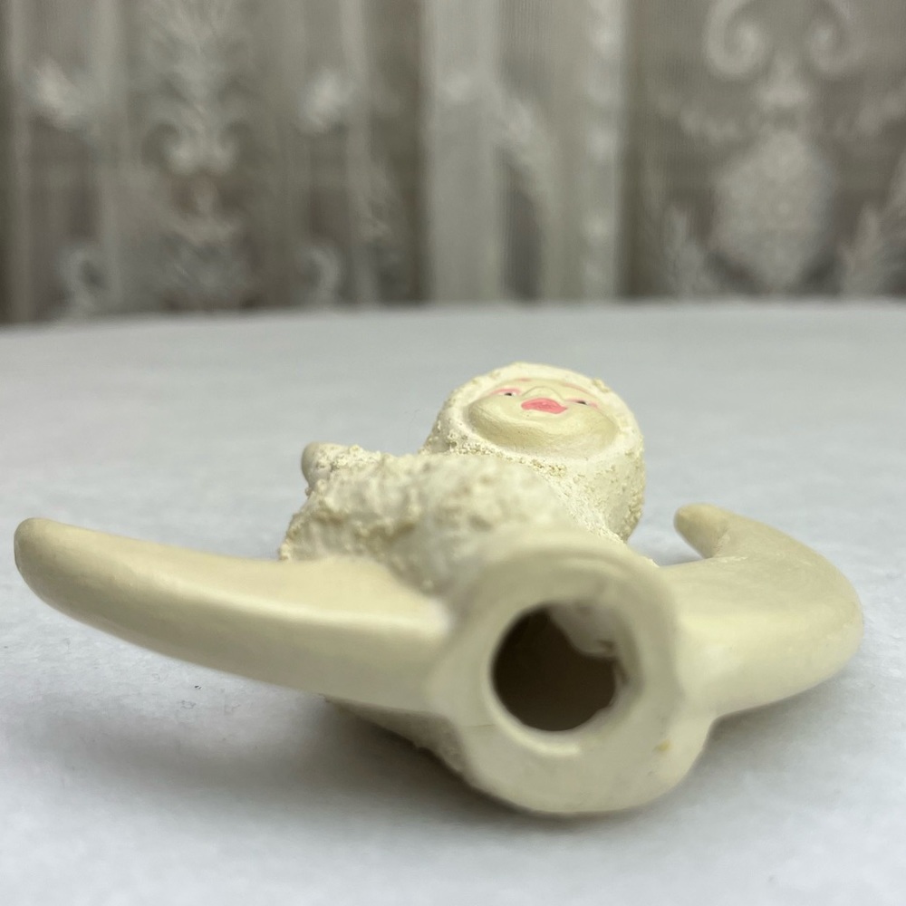 Vintage ALBERTA CERAMICS MOLDED Christmas Ornament SNOW BABIES Moon Sitting - Picture 8 of 9